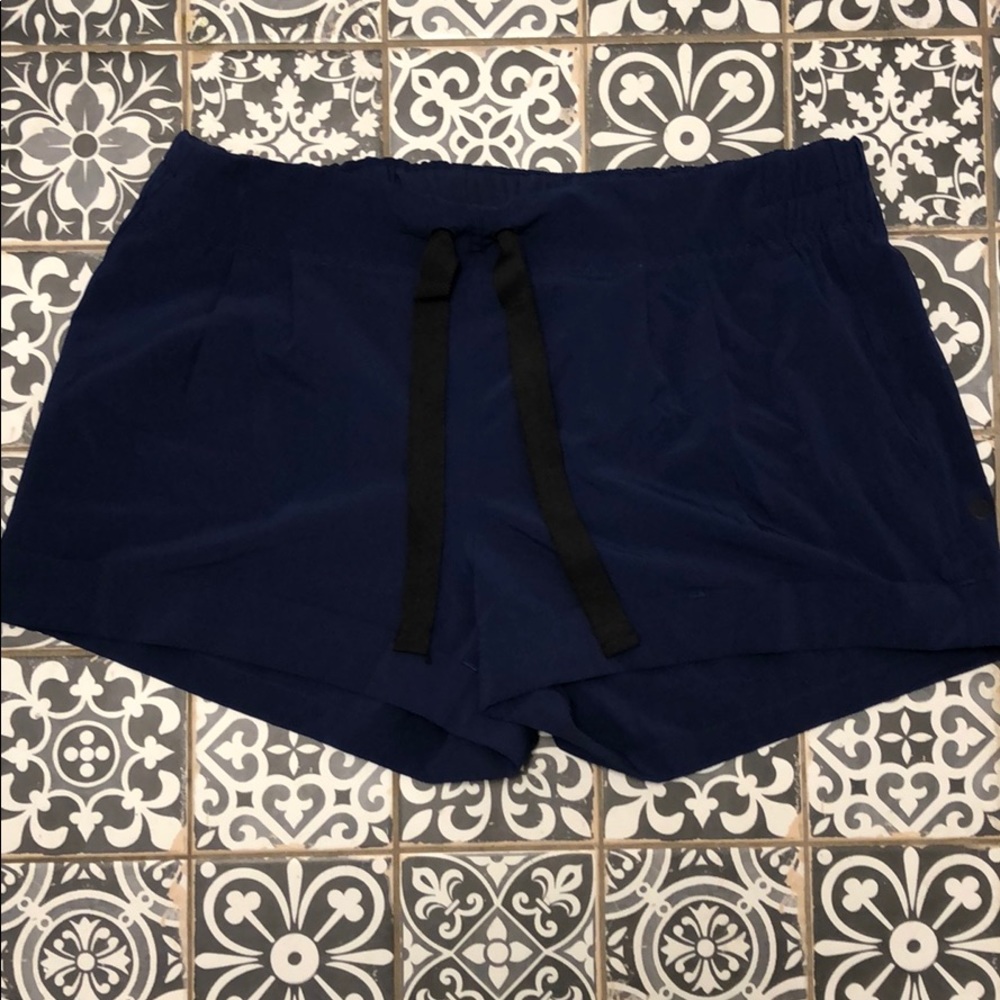 Never worn Lululemon shorts